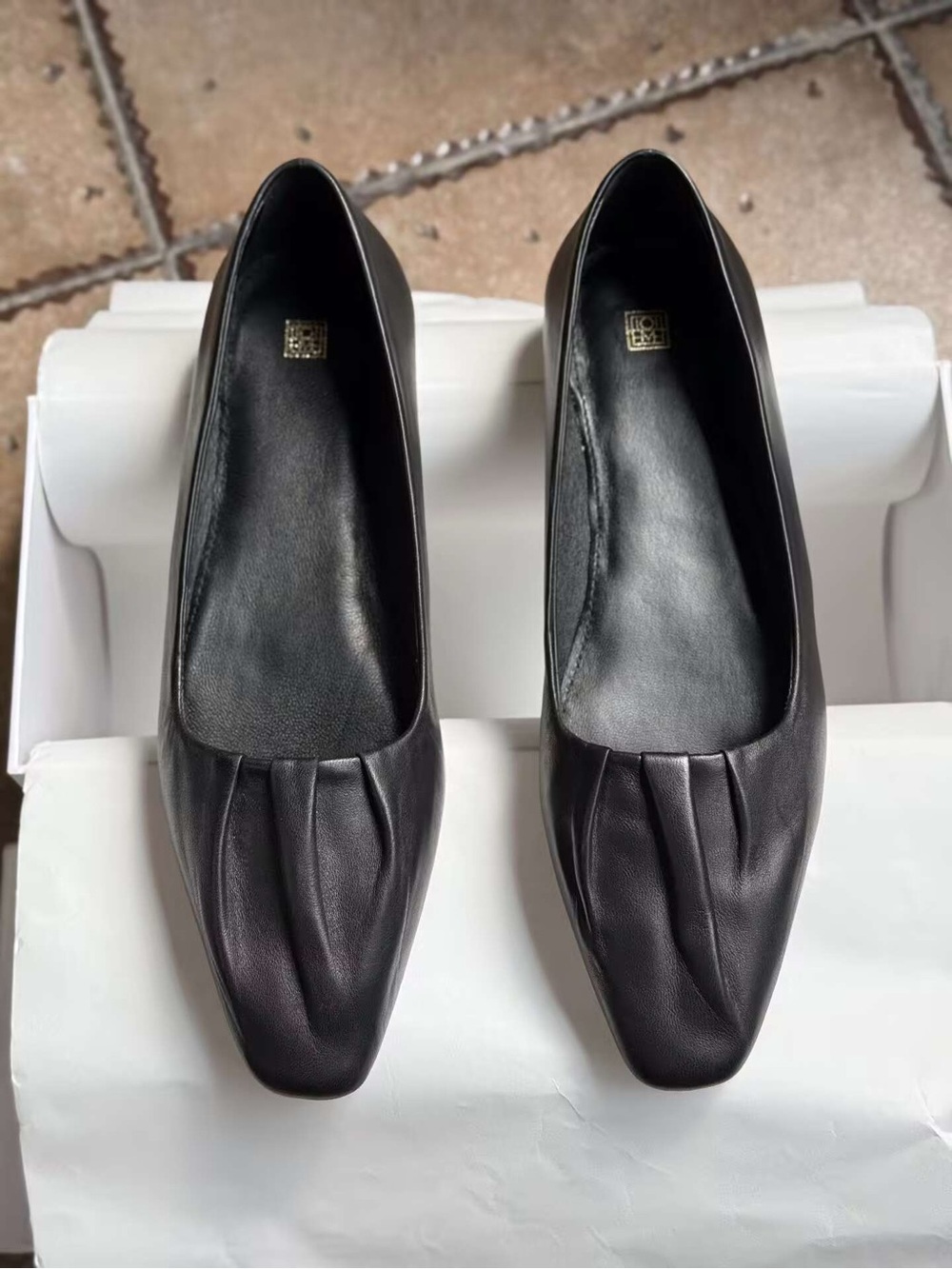 TOTEME Black Leather Ruched Ballet Flats